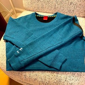 [Brand New] Nike Track & Field Cropped Sweatshirt